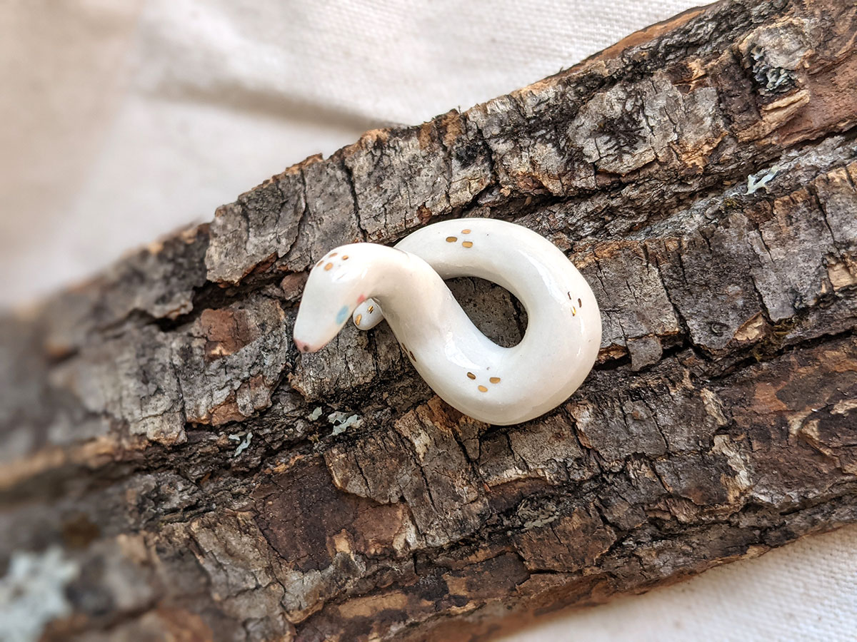 White and gold Python - Image 4