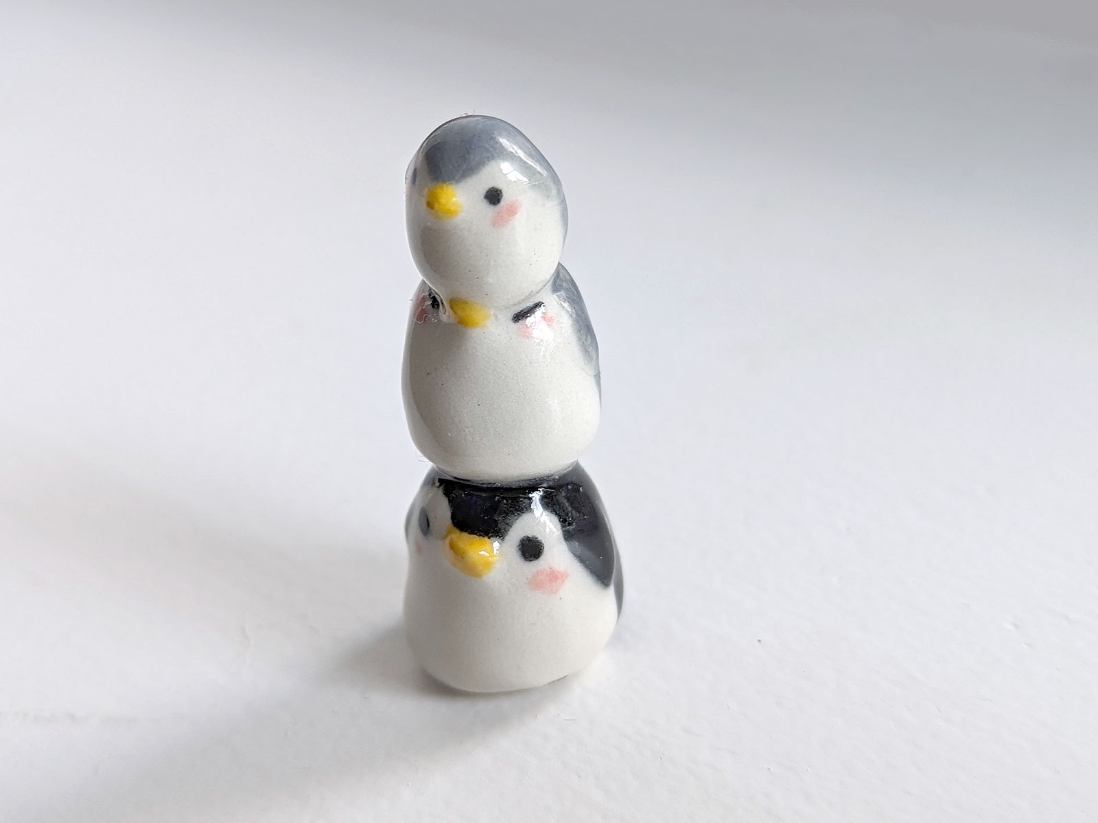 Figurine – Stack of Penguins