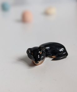Figurine Porcelaine : Chihuahua Endormi